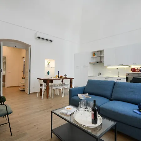 Oriens 24 - Comfy & Roomy Apartamento Bari