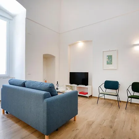 Guesthost - Oriens 24 - Comfy & Roomy Апартаменты Бари